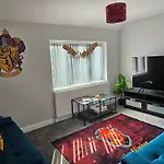 Potters Hideout- 2 Bedroom 2 Bathroom Apartment